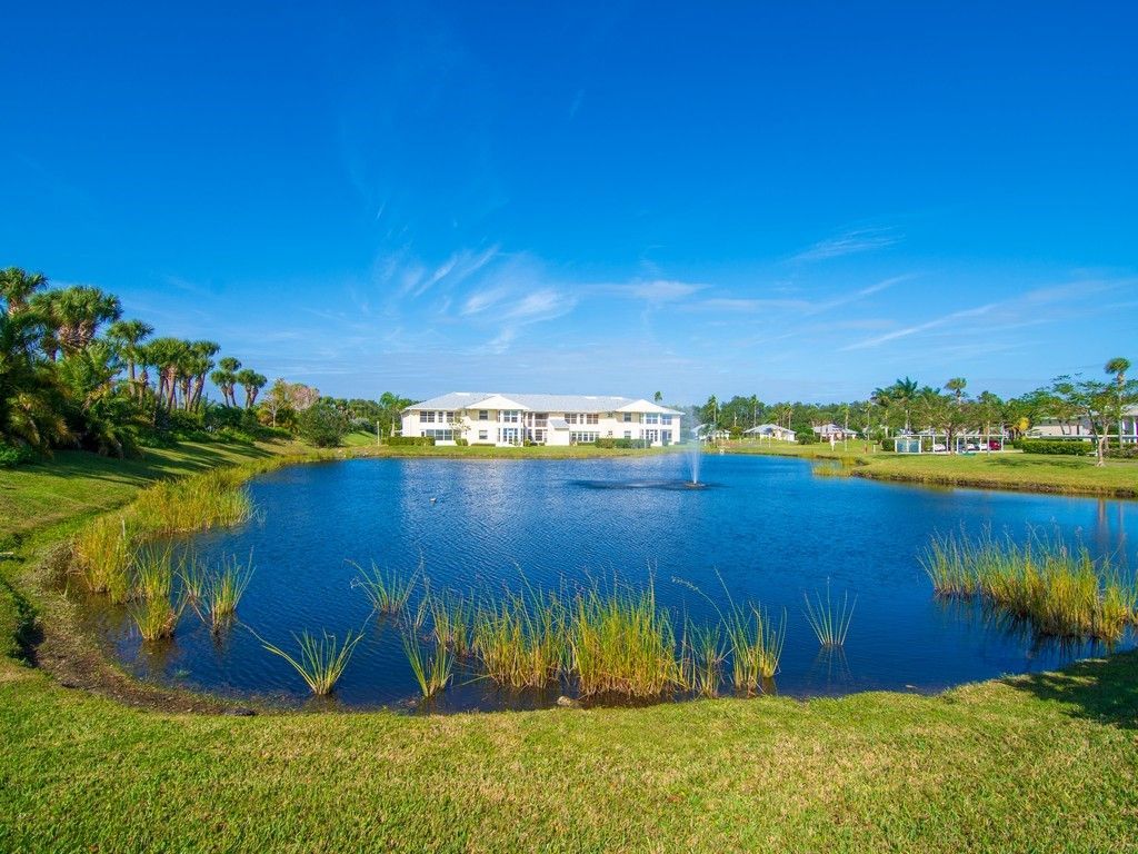 500 Grove Isle Circle, Unit 107, Vero Beach, FL 32962 Photo