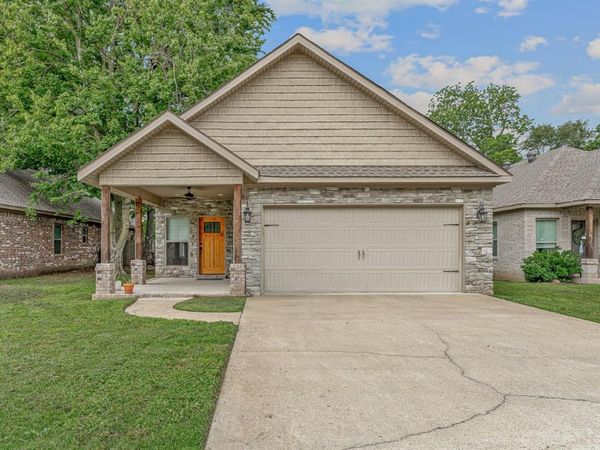 304 E Olympia Avenue E, Manila, AR 72442