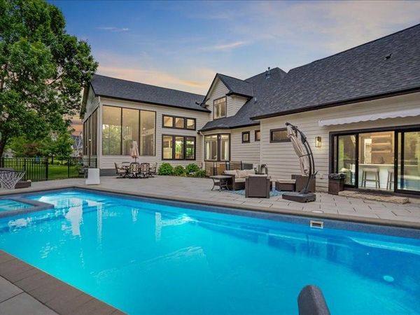 4951 Cherrywood Place, West Des Moines, IA 50265