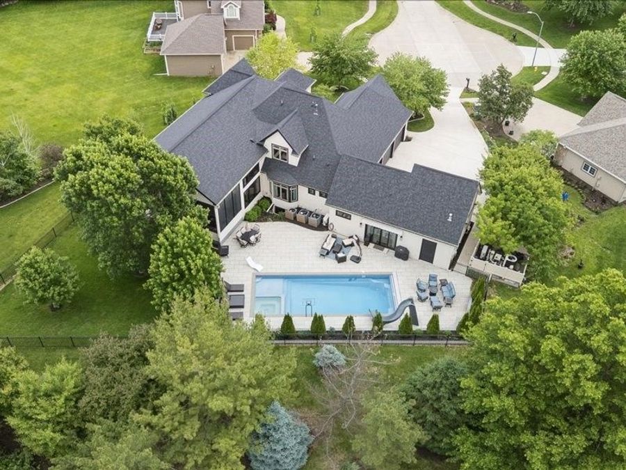 Property Image 33