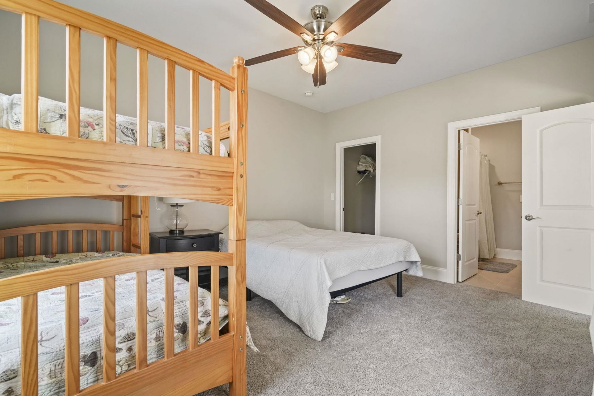 912 Hillside Dr. Photo 34