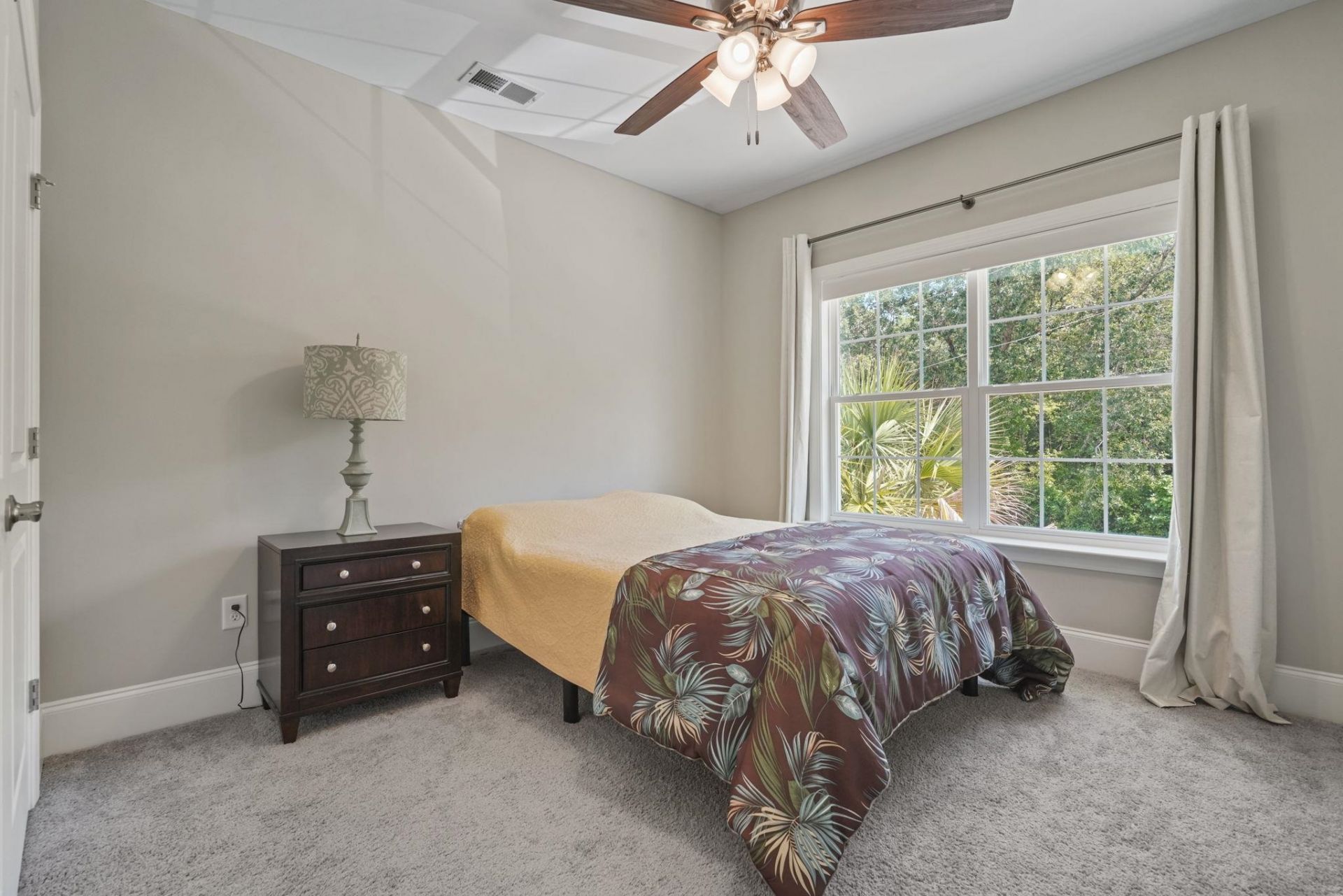 912 Hillside Dr. Photo 38