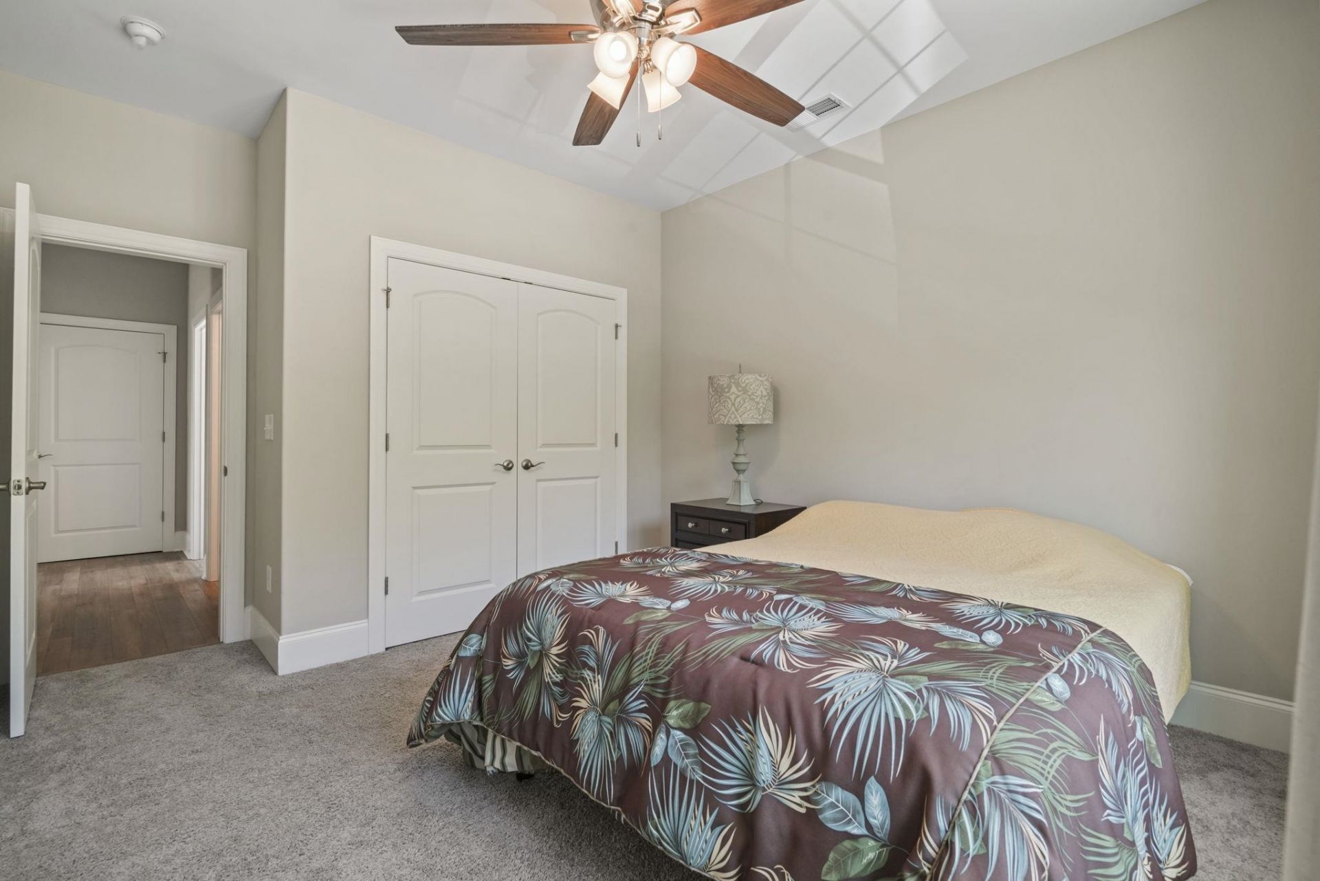 912 Hillside Dr. Photo 39