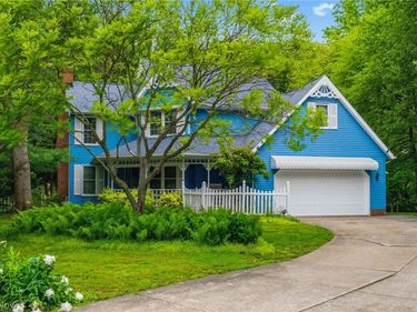5882 Indian Creek Circle NW, Canton, OH 44718