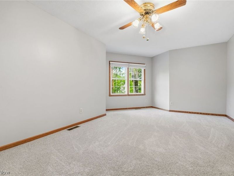 5882 Indian Creek Circle NW, Canton, OH 44718 Photo 15