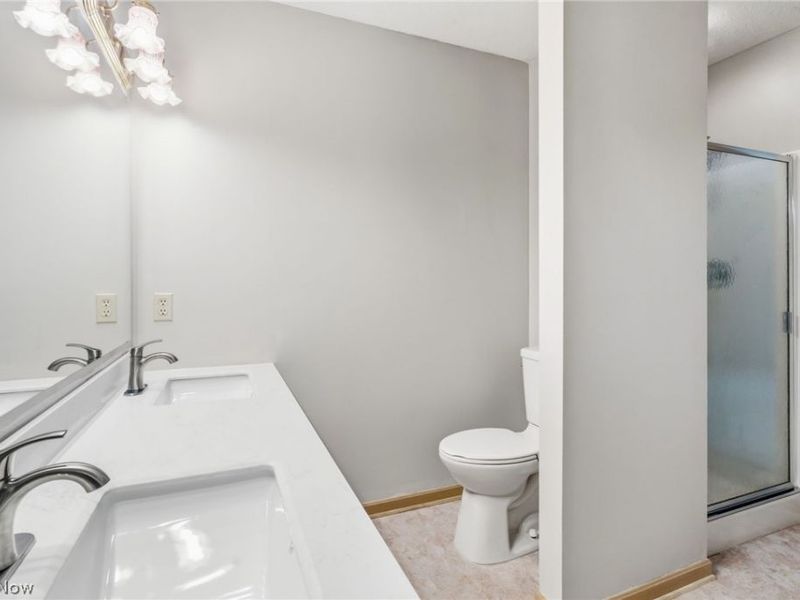 5882 Indian Creek Circle NW, Canton, OH 44718 Photo 20