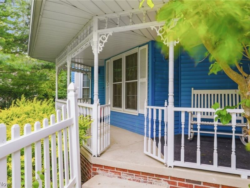 5882 Indian Creek Circle NW, Canton, OH 44718 Photo 4
