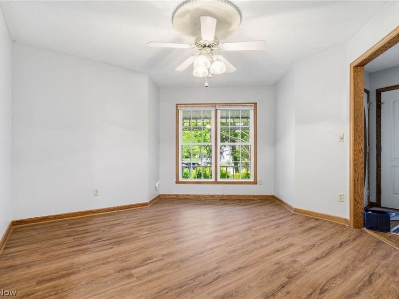 5882 Indian Creek Circle NW, Canton, OH 44718 Photo 6