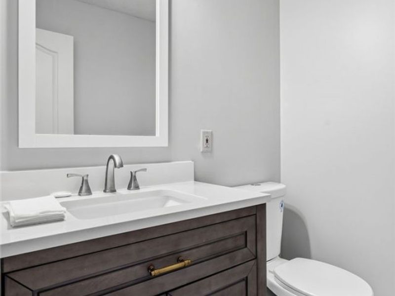 5882 Indian Creek Circle NW, Canton, OH 44718 Photo 7