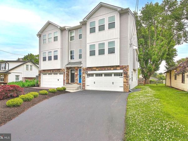 346 ROBERTS AVENUE, CONSHOHOCKEN, PA 19428
