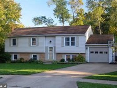 10111 ROUNDTOP COURT , FAIRFAX, VA 22032