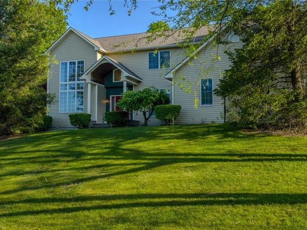 7322 Dartmoor Crossing, Fayetteville, NY 13066