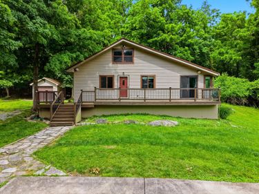723 Chimney Rock Road, Harrodsburg, KY 40330