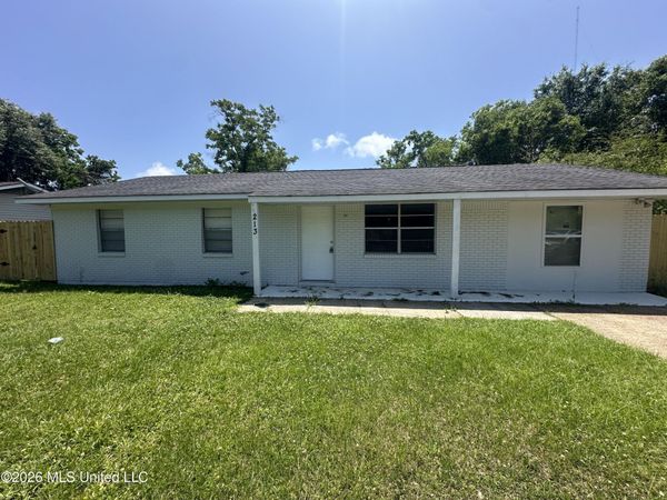 213 Lavelle Drive, Gulfport, MS 39503