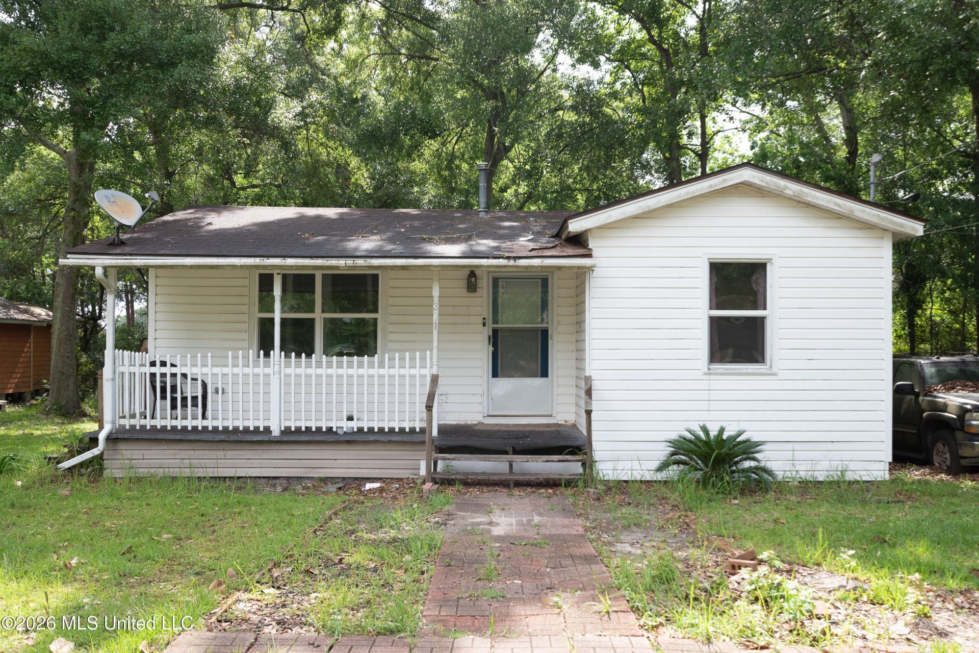 3216 N Milstead Road, Gautier, MS 39553 Main Photo