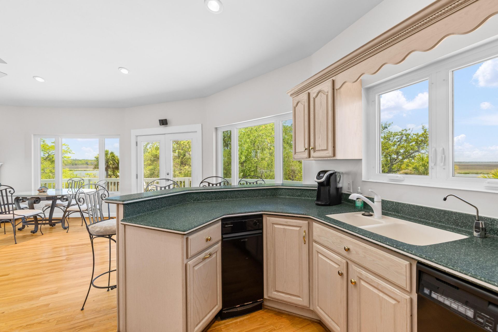 67 Gray Squirrel Lane Photo 13