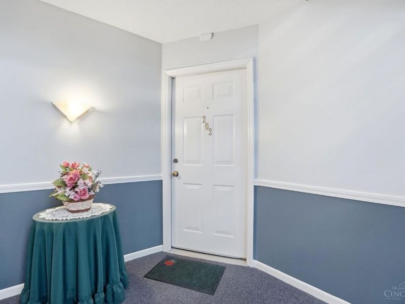 4320 Crystal Court, Unit 202, Deerfield Twp., OH 45040 Photo 6