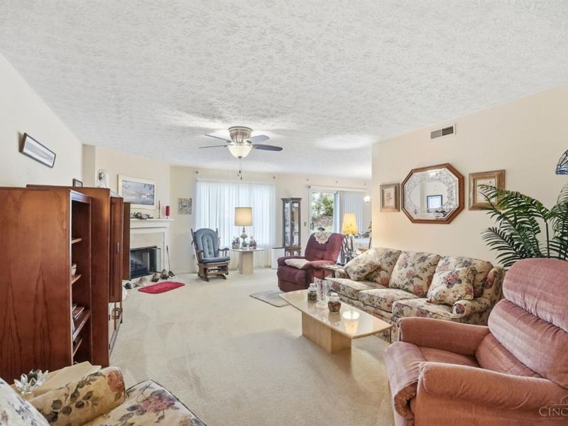 4320 Crystal Court, Unit 202, Deerfield Twp., OH 45040 Photo 9