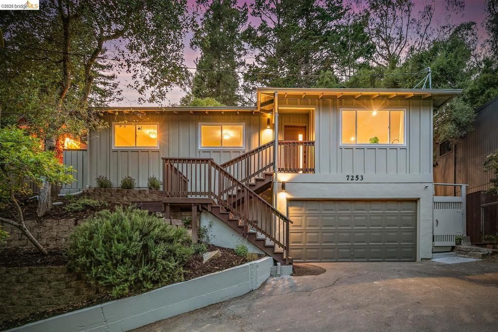 7253 Sayre Dr, Oakland, CA 94611 Main Photo