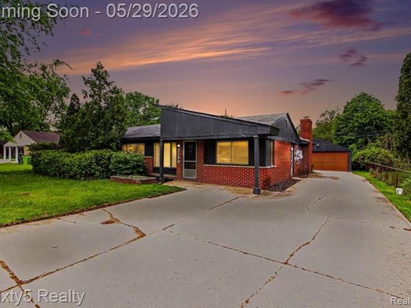 2198 Saint Joseph Street, West Bloomfield Twp, MI 48324