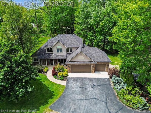 7314 Harrington Drive, Hamburg Twp, MI 48116