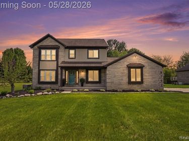 8792 Salem Farms Drive, Salem Twp, MI 48178