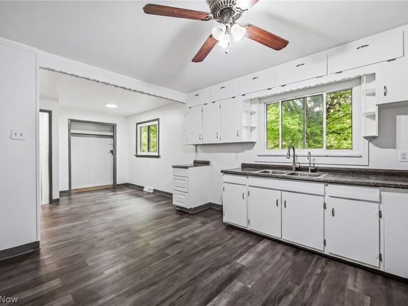 5210 Scott Street, Newton Falls, OH 44444 Photo 11