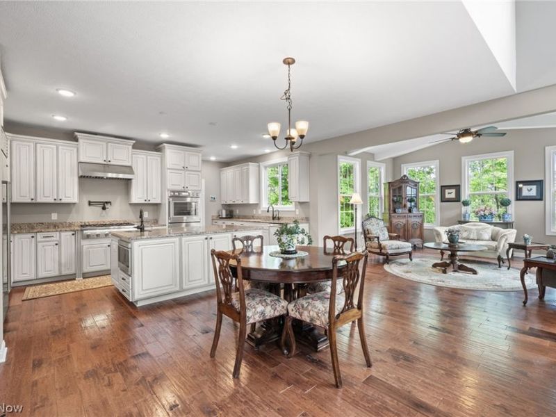 12554 Meadowview Drive, North Royalton, OH 44133 Photo 12