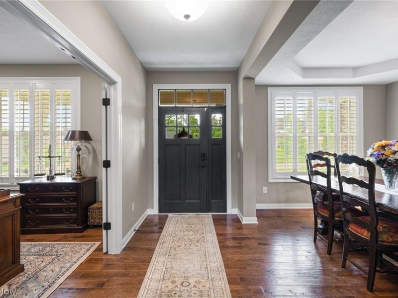 12554 Meadowview Drive, North Royalton, OH 44133 Photo 2