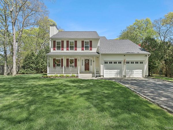 15 Rosebriar Lane , East Quogue, NY 11942