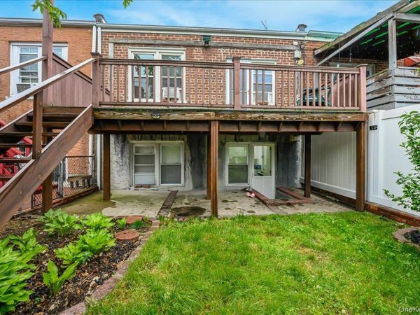 8458 Little Neck Parkway , Floral Park, NY 11001