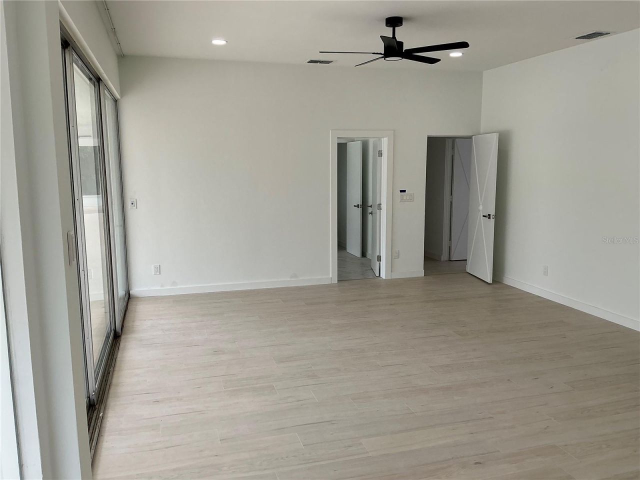 502 Magellan Drive, Sarasota, FL 34243 Photo