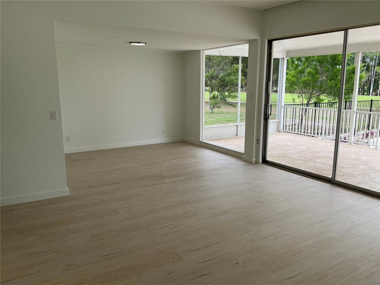 502 Magellan Drive, Sarasota, FL 34243 Photo