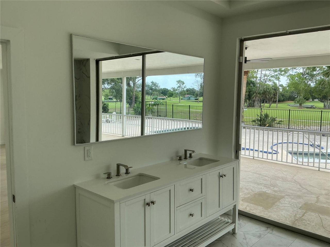 502 Magellan Drive, Sarasota, FL 34243 Photo