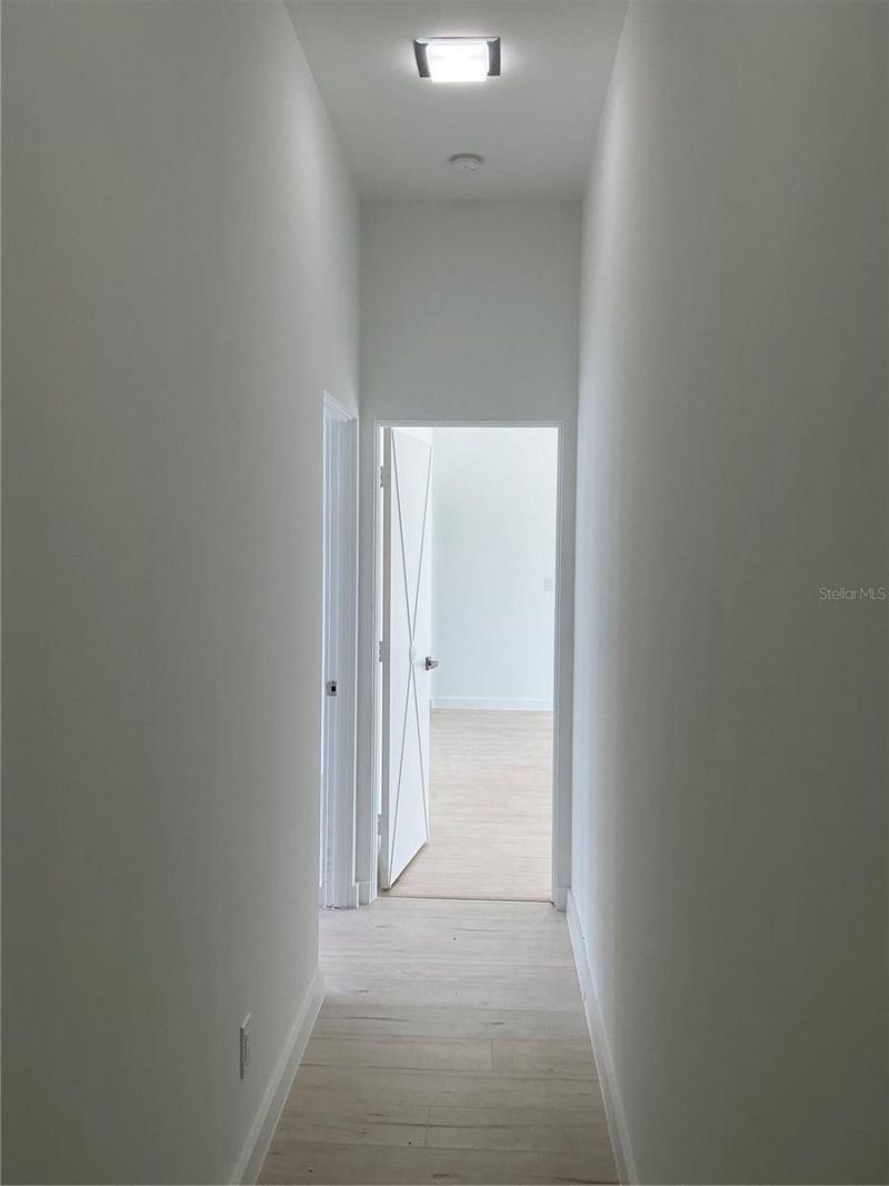 502 Magellan Drive, Sarasota, FL 34243 Photo