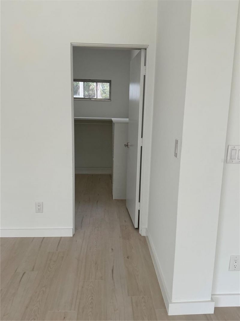 502 Magellan Drive, Sarasota, FL 34243 Photo