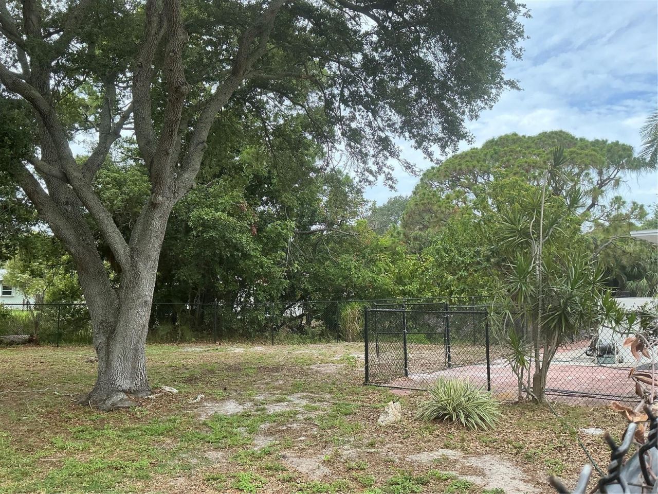 502 Magellan Drive, Sarasota, FL 34243 Photo