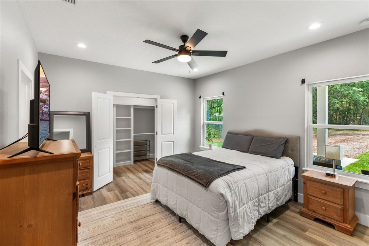 207 N Palmetto Avenue, Florahome, FL 32140 Photo
