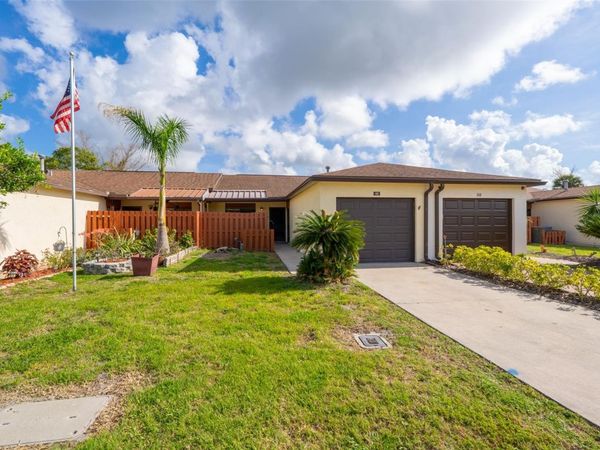 48 HEPBURN PLACE , MERRITT ISLAND, FL 32953