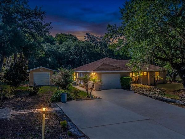 33 PINEWOOD DRIVE , HAINES CITY, FL 33844