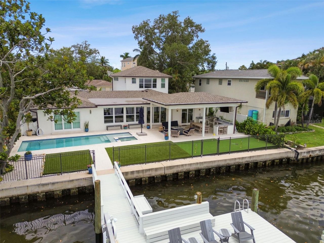 1907 Arrowhead Drive Ne, Saint Petersburg, FL 33703 Photo