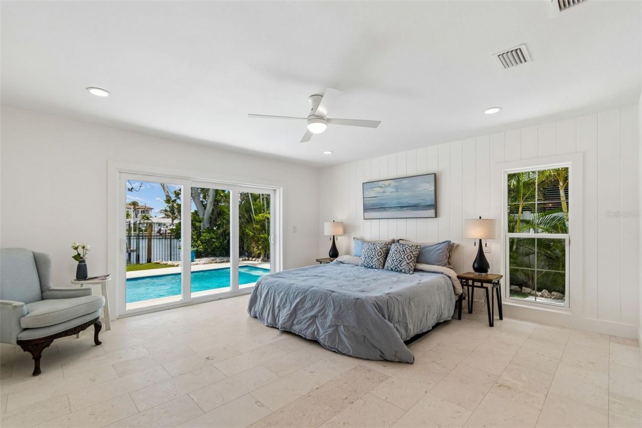 1907 Arrowhead Drive Ne, Saint Petersburg, FL 33703 Photo
