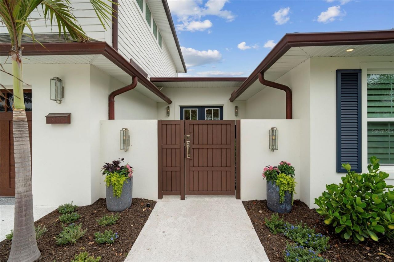 1907 Arrowhead Drive Ne, Saint Petersburg, FL 33703 Photo