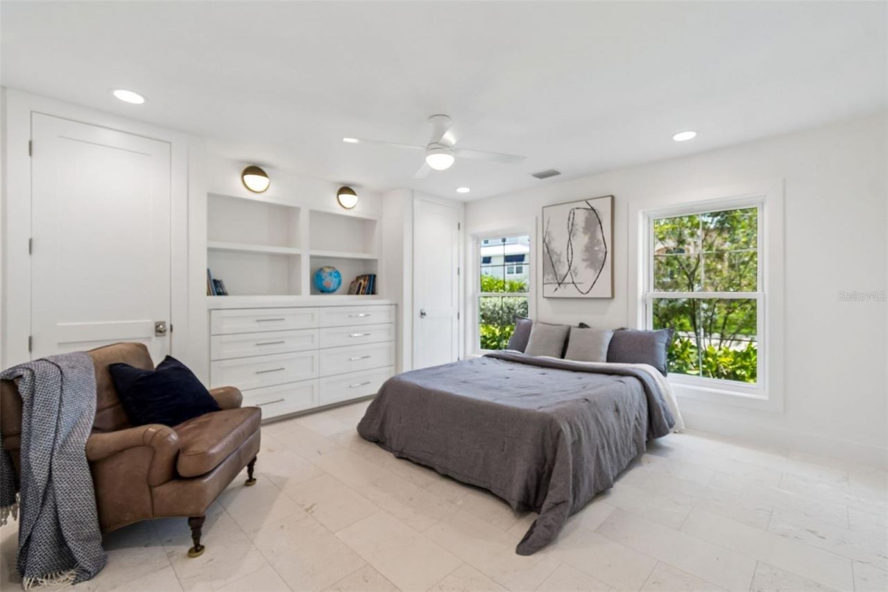 1907 Arrowhead Drive Ne, Saint Petersburg, FL 33703 Photo