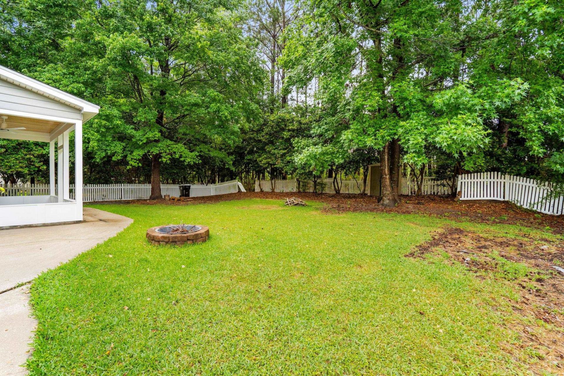 3602 Brampton Dr. Photo 32