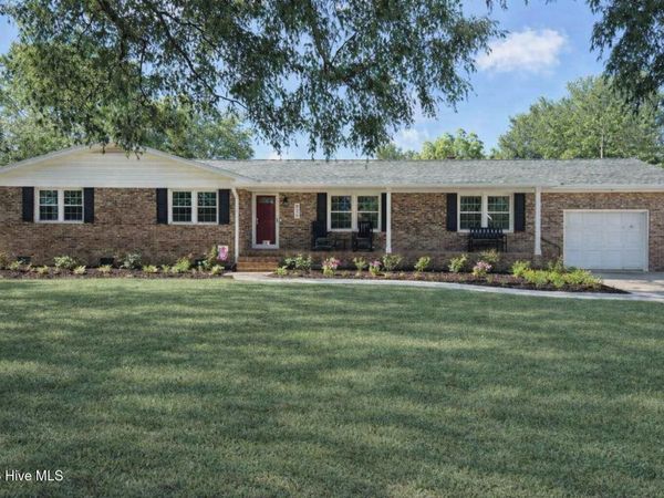 810 Bragg Drive, Wilmington, NC 28409