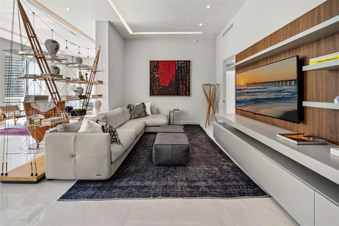 900 Brickell Key Blvd , Unit 1801, Miami, FL 33131 Photo