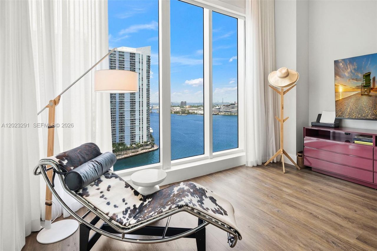 900 Brickell Key Blvd , Unit 1801, Miami, FL 33131 Photo
