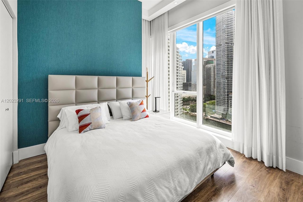 900 Brickell Key Blvd , Unit 1801, Miami, FL 33131 Photo