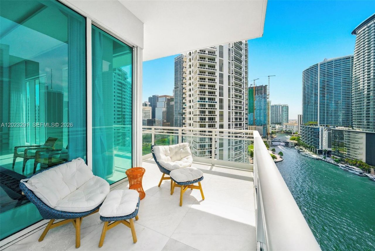 900 Brickell Key Blvd , Unit 1801, Miami, FL 33131 Photo